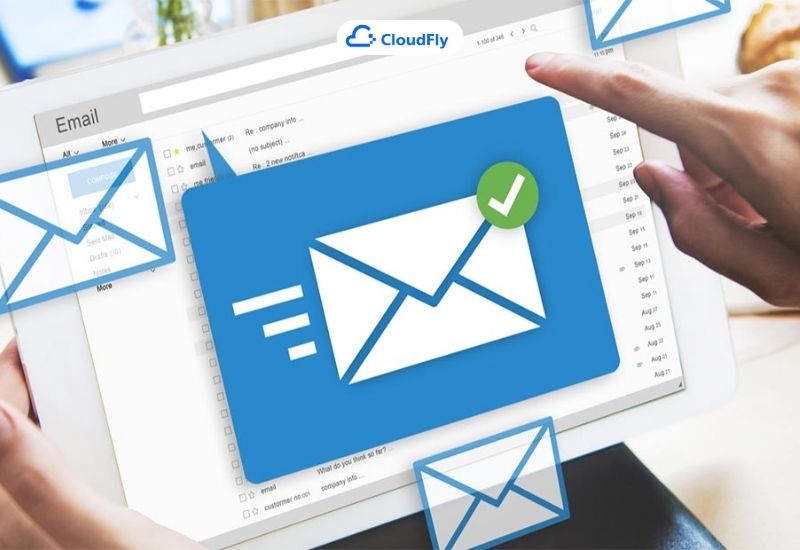 mail domain có nhiều tính năng